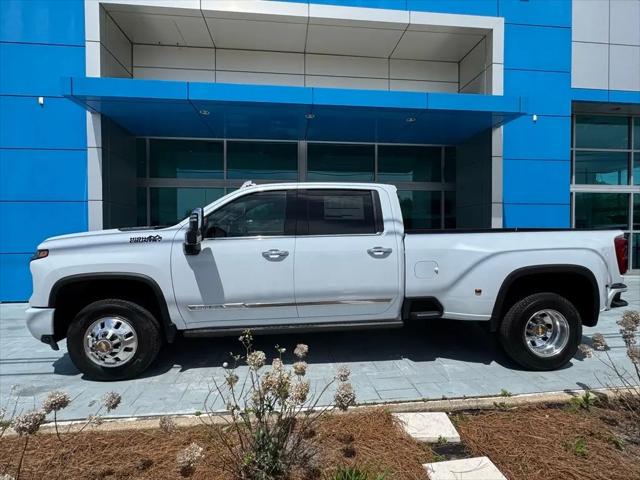 2026 Chevrolet Silverado 3500HD Crew Cab, Long Bed, High Country Dual Rear Wheel, RWD