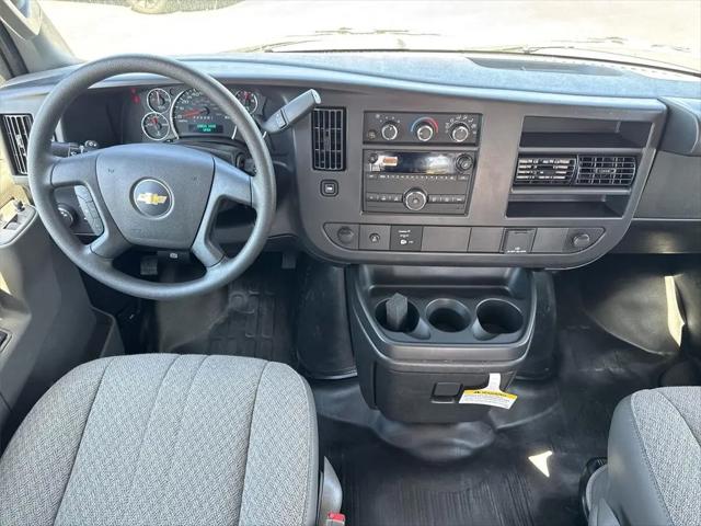 2026 Chevrolet Express Cargo Van 2500 Regular Wheelbase, WT, RWD