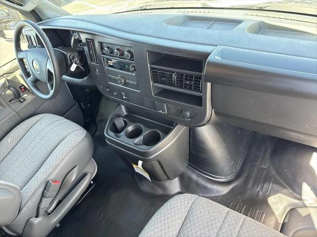 2026 Chevrolet Express Cargo Van 2500 Regular Wheelbase, WT, RWD