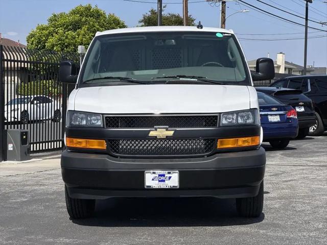 2026 Chevrolet Express Cargo Van 2500 Regular Wheelbase, WT, RWD