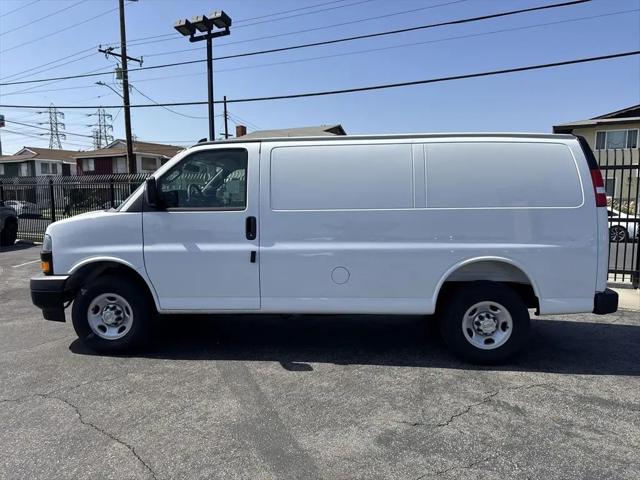2026 Chevrolet Express Cargo Van 2500 Regular Wheelbase, WT, RWD