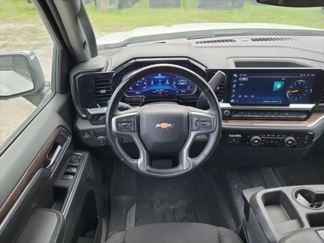 2023 Chevrolet Silverado 1500 2WD Crew Cab Short Bed LT