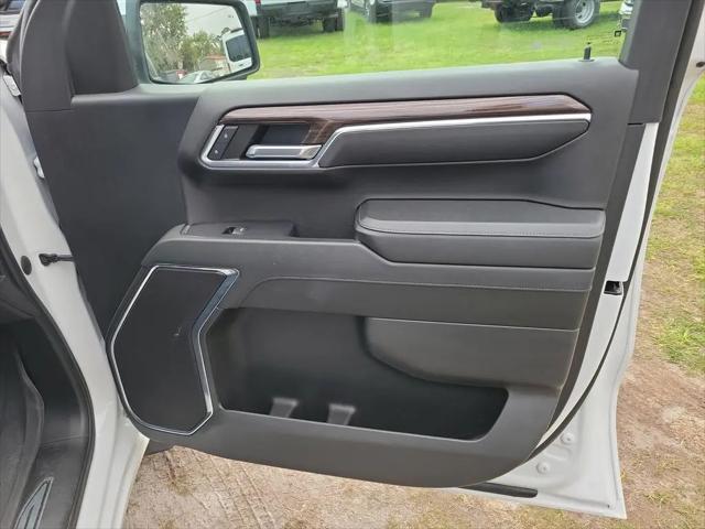 2023 Chevrolet Silverado 1500 2WD Crew Cab Short Bed LT