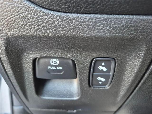 2021 Ram 1500 Big Horn Crew Cab 4x4 5'7" Box