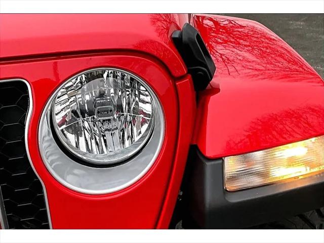 2023 Jeep Gladiator Overland