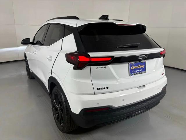 2027 Chevrolet Bolt RS FWD
