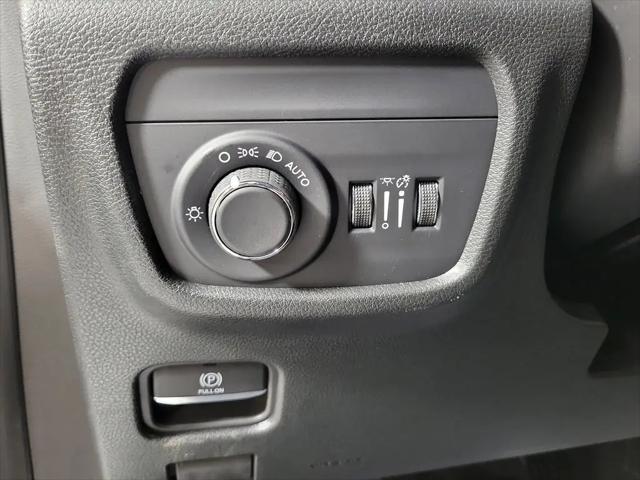 2026 Jeep Grand Cherokee L Altitude 4x2