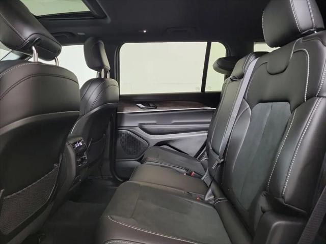 2026 Jeep Grand Cherokee L Altitude 4x2