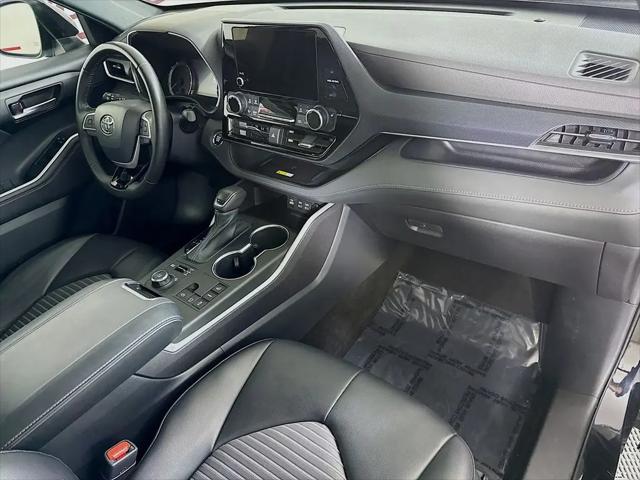 2023 Toyota Highlander XSE