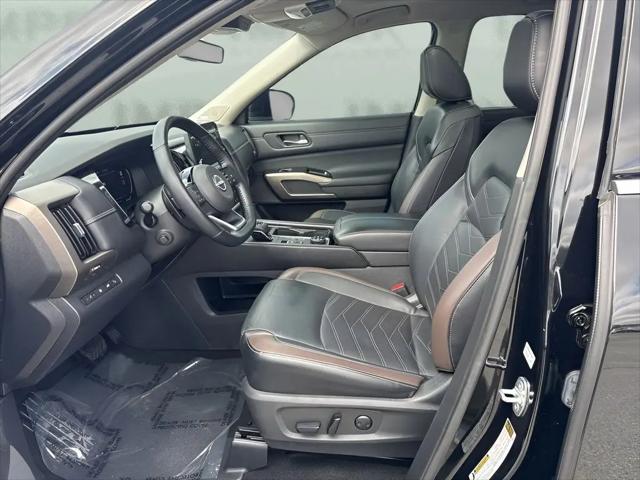 2023 Nissan Pathfinder Platinum 4WD