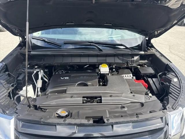 2023 Nissan Pathfinder Platinum 4WD