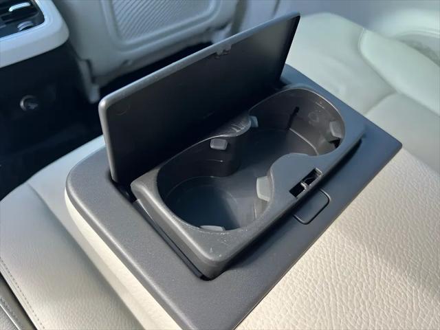 2019 Volvo XC90 T5 Momentum