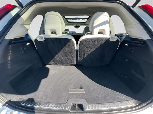 2019 Volvo XC90 T5 Momentum
