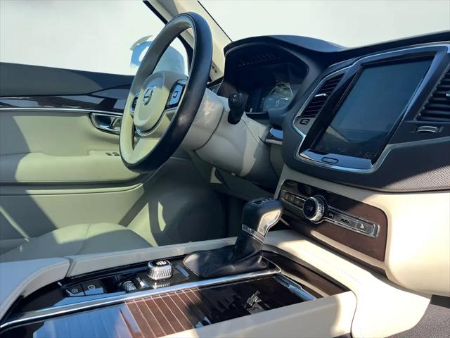 2019 Volvo XC90 T5 Momentum