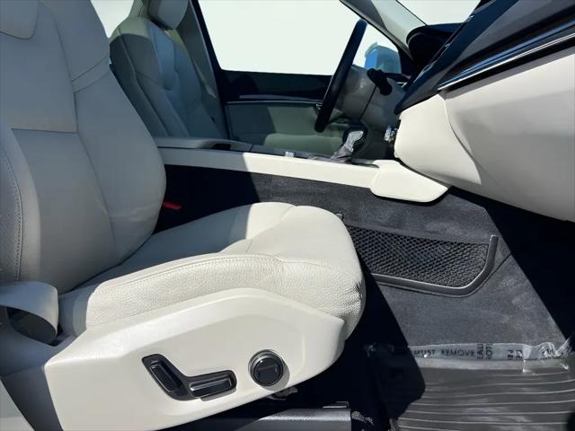 2019 Volvo XC90 T5 Momentum