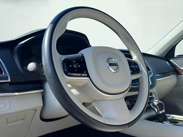 2019 Volvo XC90 T5 Momentum