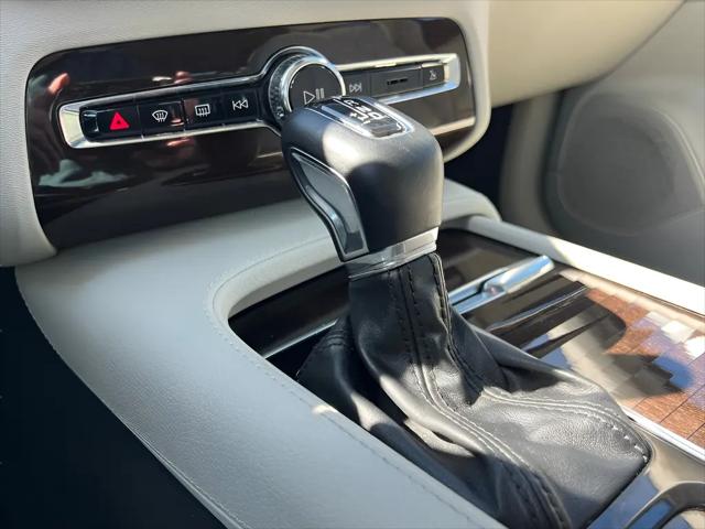 2019 Volvo XC90 T5 Momentum