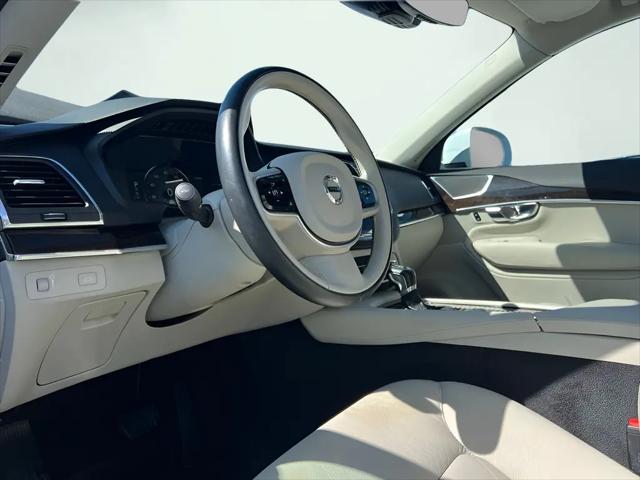 2019 Volvo XC90 T5 Momentum