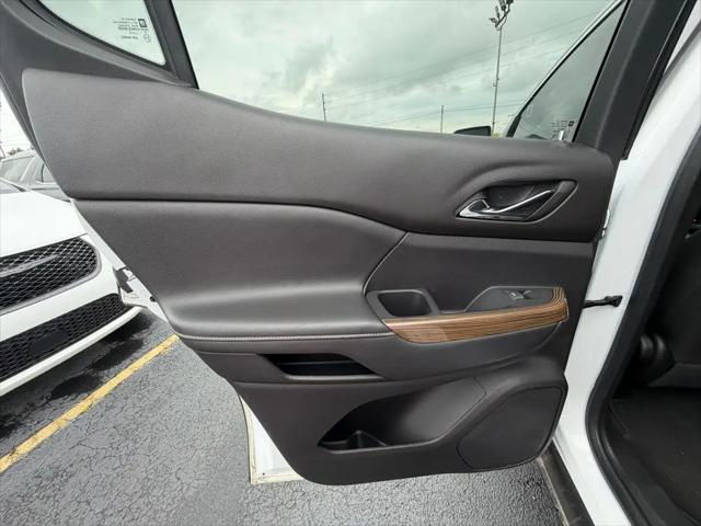 2023 GMC Acadia FWD SLE