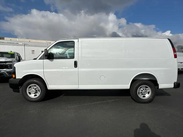 2026 Chevrolet Express Cargo Van 2500 Regular Wheelbase, WT, RWD