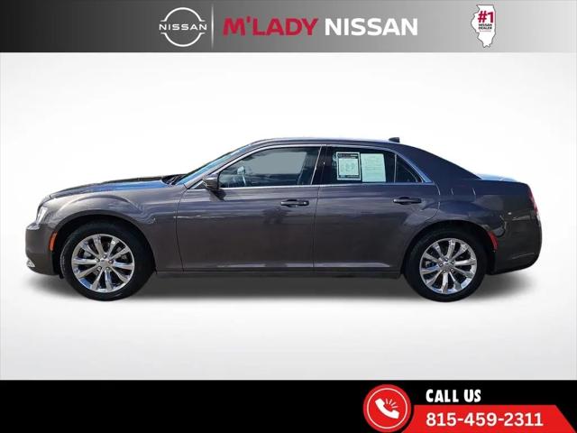 2022 Chrysler 300 Touring AWD