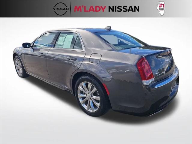 2022 Chrysler 300 Touring AWD