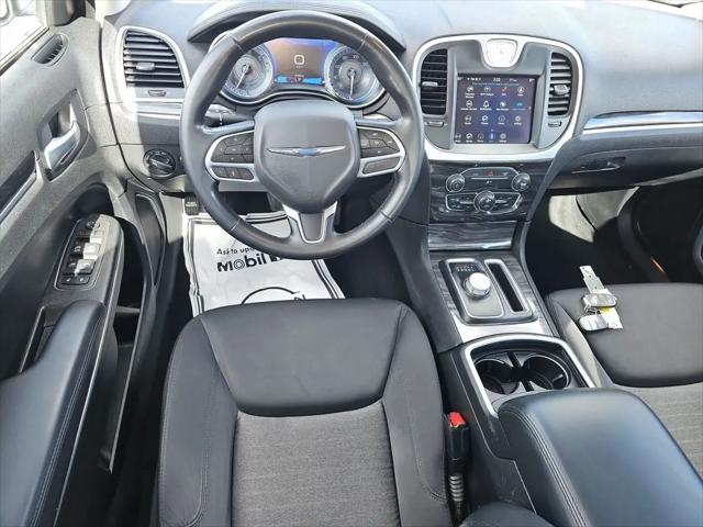 2022 Chrysler 300 Touring AWD