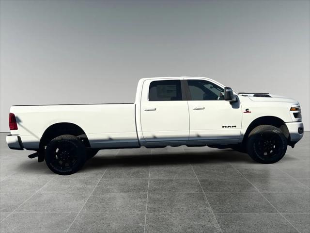 2026 Ram 3500 Laramie Crew Cab 4x4 8 Box
