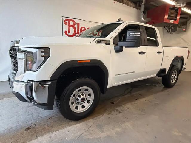 2026 GMC Sierra 2500HD Double Cab, Standard Bed, Pro, RWD