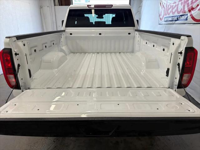 2026 GMC Sierra 2500HD Double Cab, Standard Bed, Pro, RWD