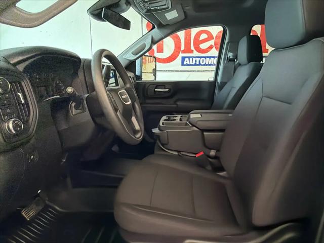 2026 GMC Sierra 2500HD Double Cab, Standard Bed, Pro, RWD