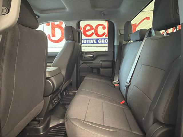 2026 GMC Sierra 2500HD Double Cab, Standard Bed, Pro, RWD
