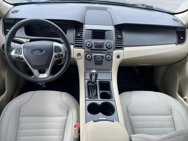 2018 Ford Taurus SE