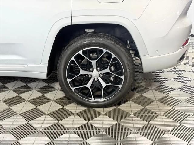 2023 Jeep Grand Cherokee Summit Reserve