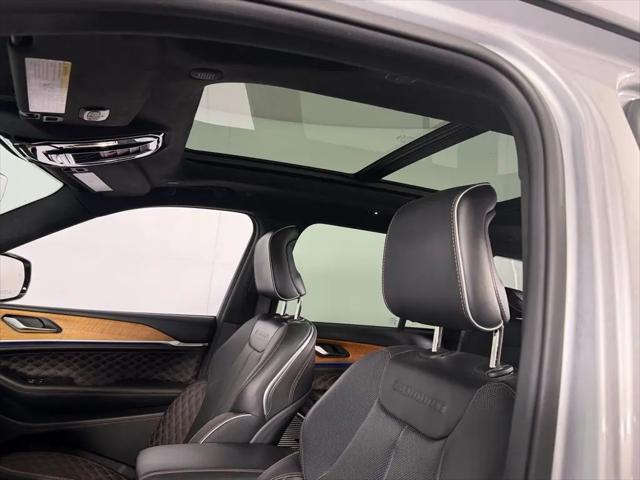 2023 Jeep Grand Cherokee Summit Reserve