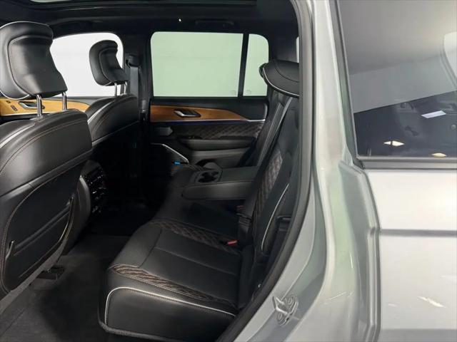 2023 Jeep Grand Cherokee Summit Reserve