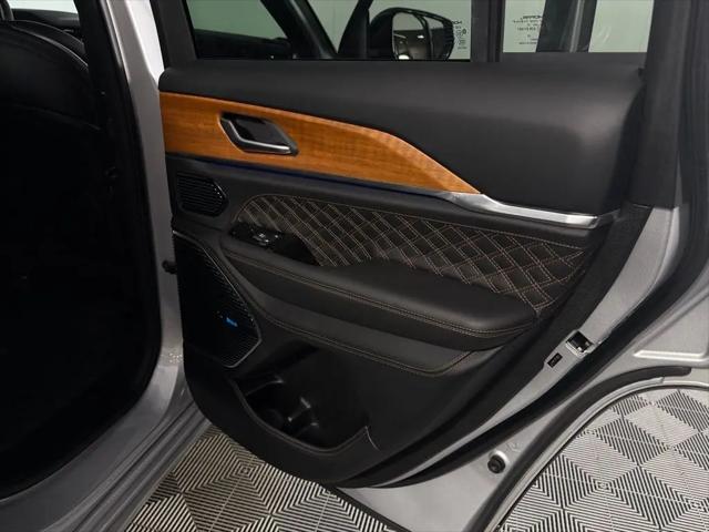 2023 Jeep Grand Cherokee Summit Reserve