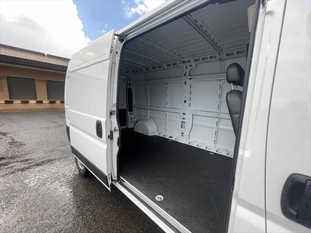 2026 Ram ProMaster Cargo Van Tradesman High Roof 159 WB w/Pass Seat