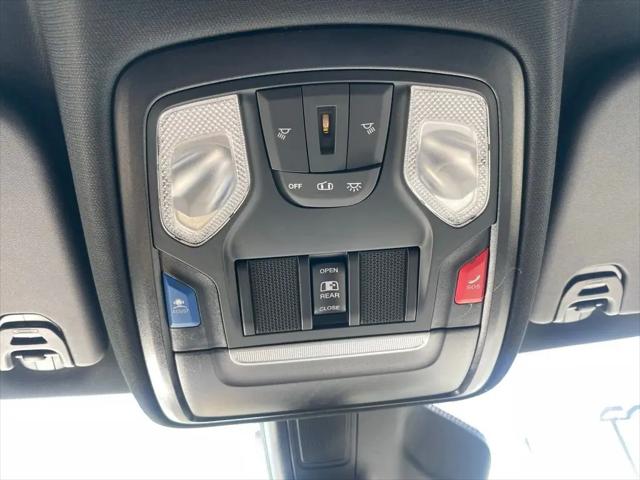 2026 Ram 1500 Warlock Crew Cab 4x4 5'7" Box