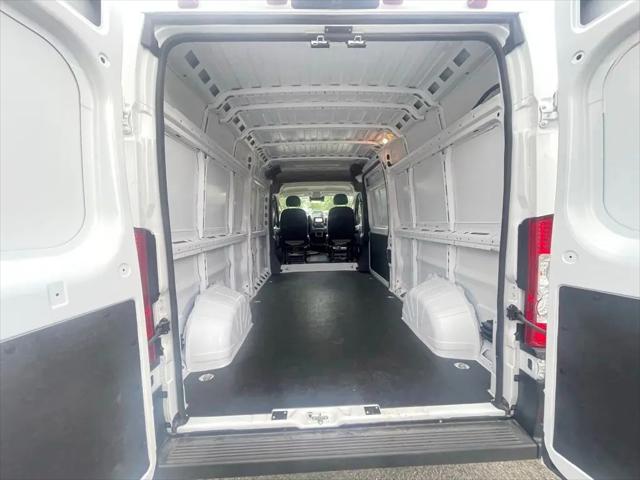 2026 Ram ProMaster Cargo Van Tradesman High Roof 159 WB w/Pass Seat