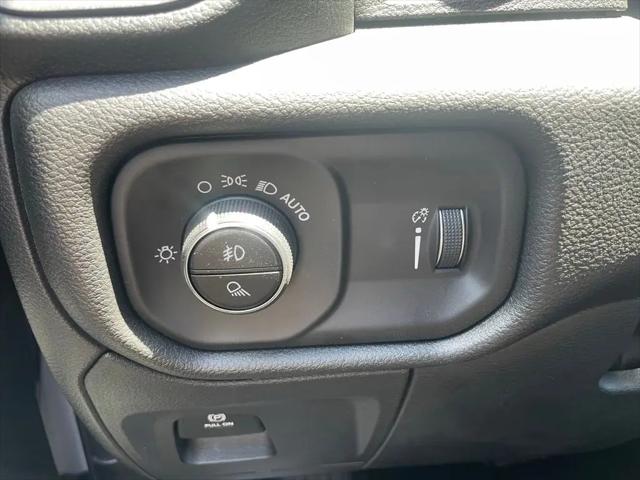 2026 Ram 1500 Warlock Crew Cab 4x4 57 Box