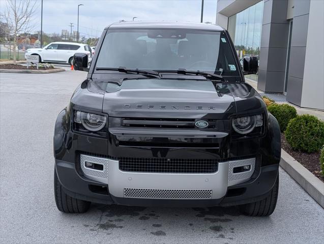 2024 Land Rover Defender 130 P400 S