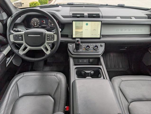 2024 Land Rover Defender 130 P400 S