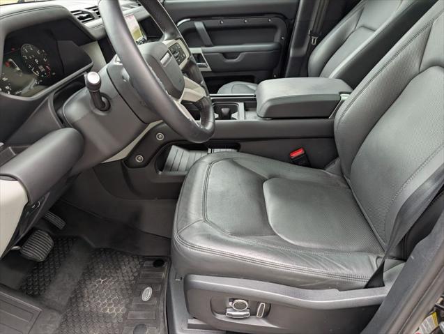 2024 Land Rover Defender 130 P400 S