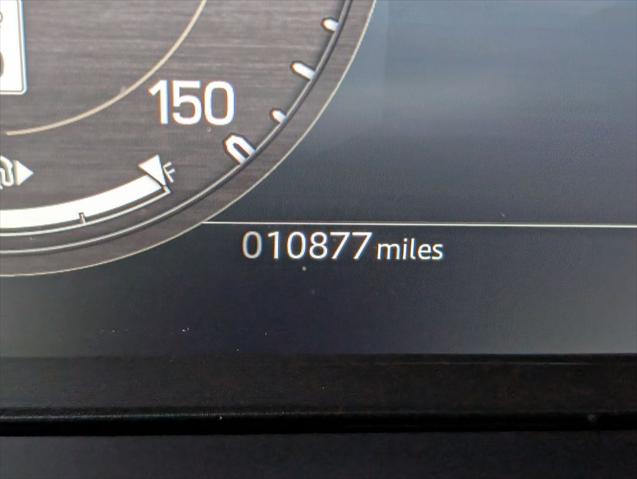 2024 Land Rover Defender 130 P400 S
