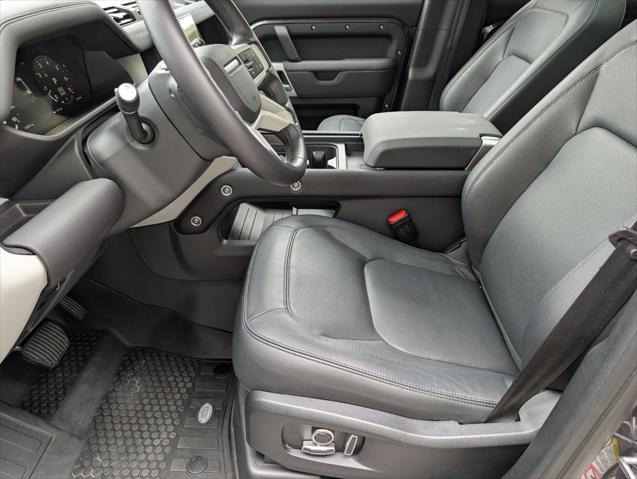 2024 Land Rover Defender 130 P400 S