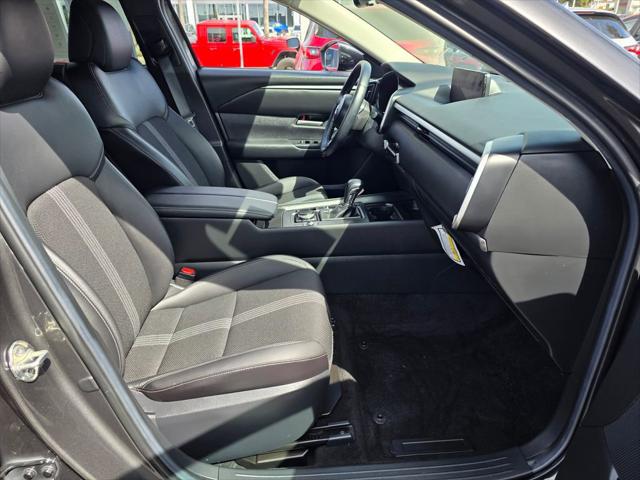 2025 Mazda CX-50 2.5 S Select Package