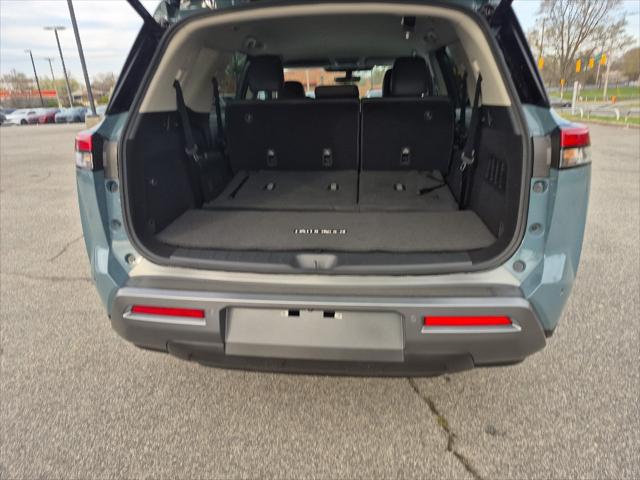 2026 Nissan Pathfinder SL