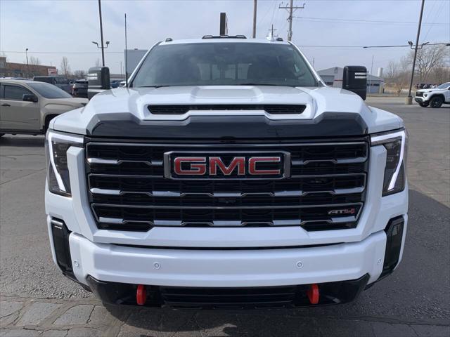 2025 GMC Sierra 3500HD Crew Cab, Standard Bed, AT4, 4WD