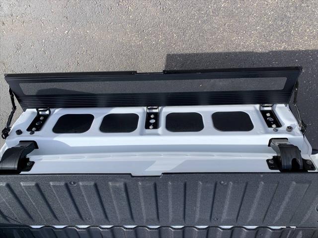 2025 GMC Sierra 3500HD Crew Cab, Standard Bed, AT4, 4WD